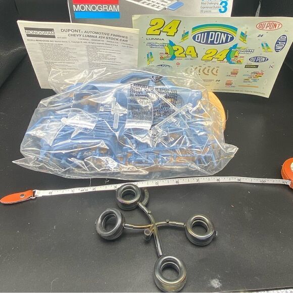 COPY - NIOB NASCAR model car skill level 3 of the Jeff Gordon stock car driven … - Picture 11 of 16